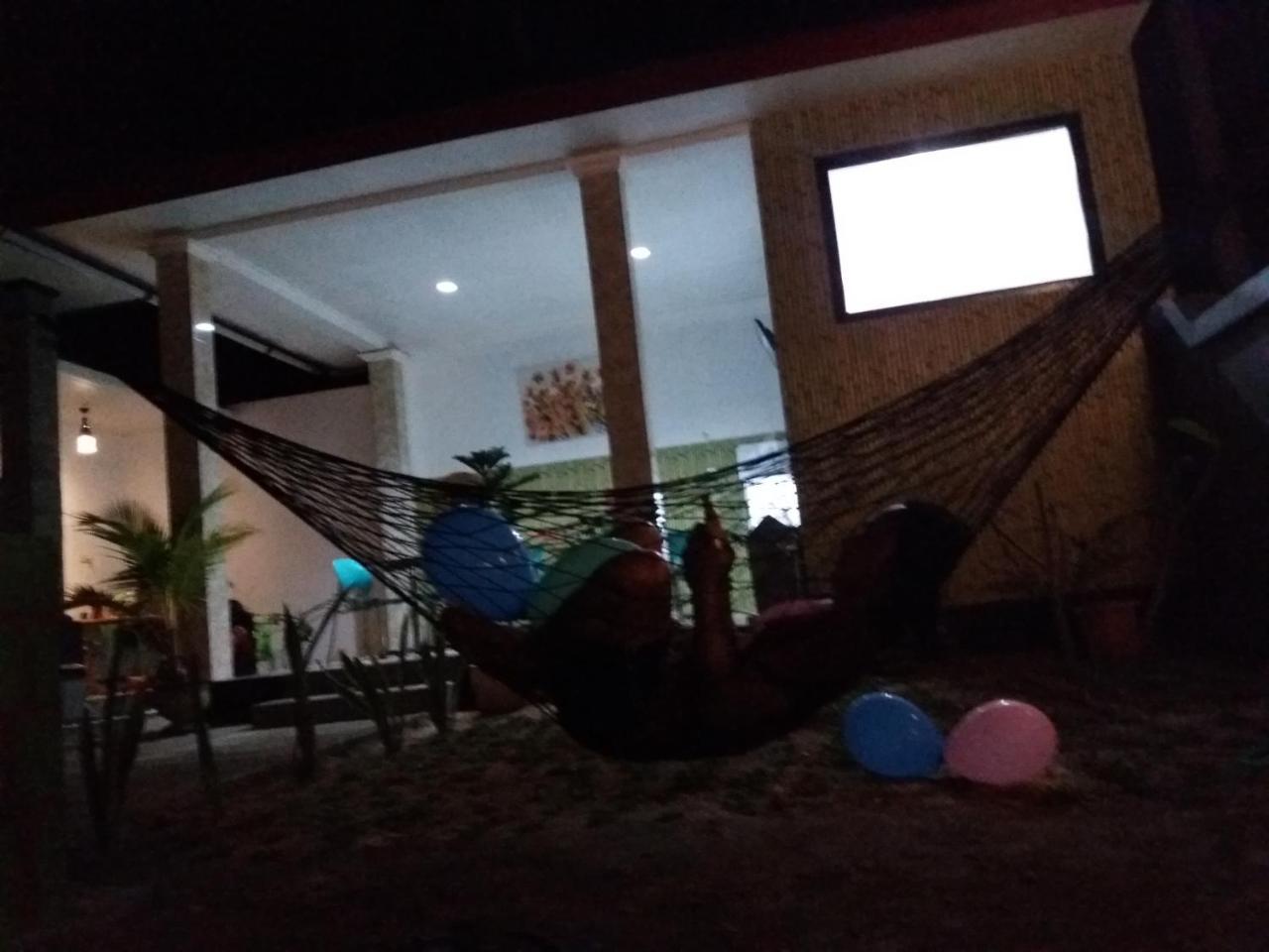 Citiz House & Hostel Toyapakeh Exterior photo